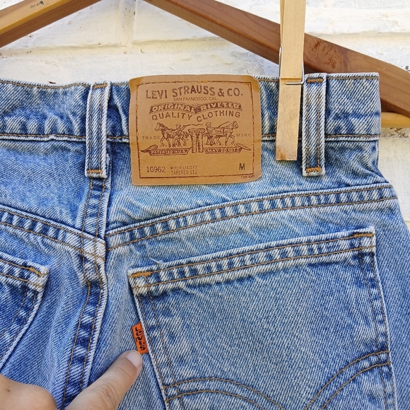 Vintage Levi's 962 More Relaxed Fit Orange Tab - Picture 7 of 9